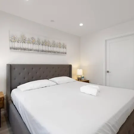 Prime La Location: Stylish 2-Bedroom Getaway! Los Angeles Exterior photo
