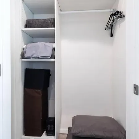 Prime La Location: Stylish 2-Bedroom Getaway! Los Angeles Exterior photo